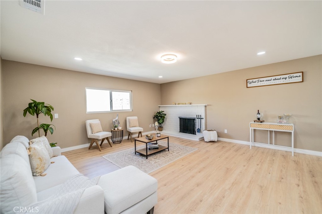 1160 Sonora Street Property Photo 8