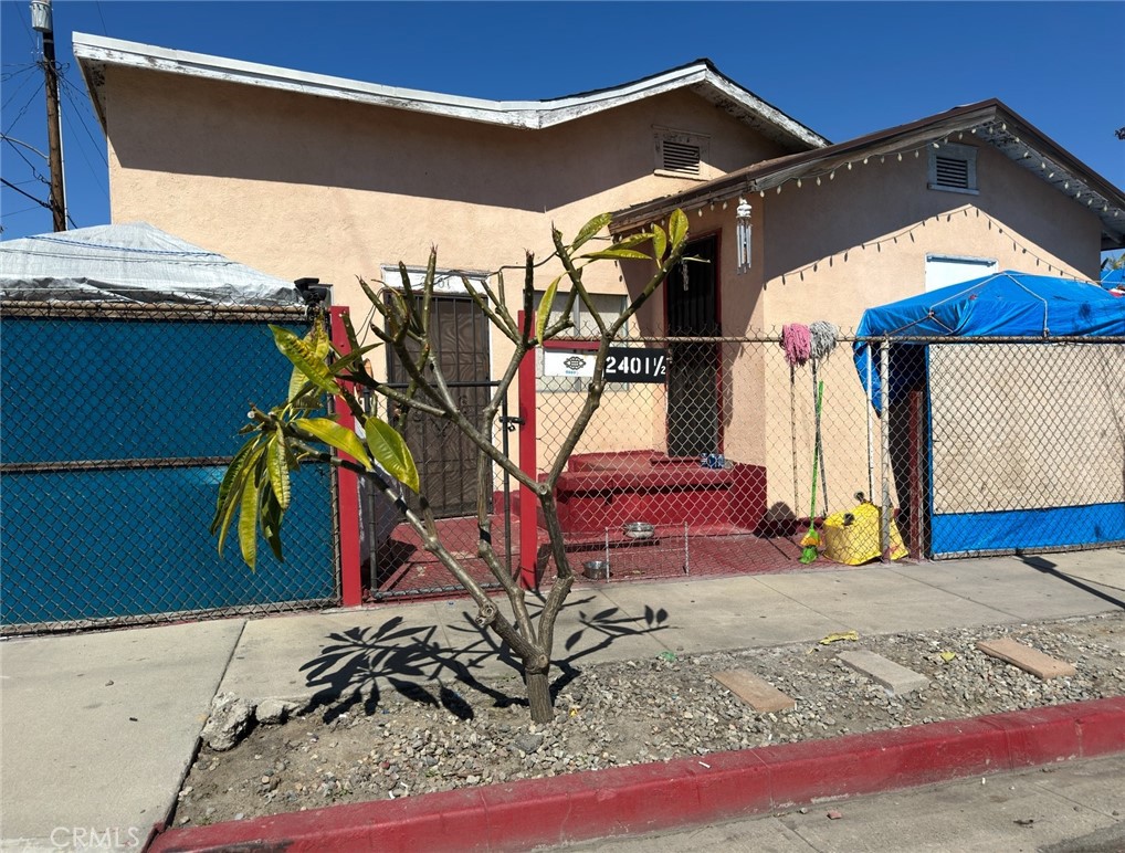 2401 E Hatchway Street Property Photo