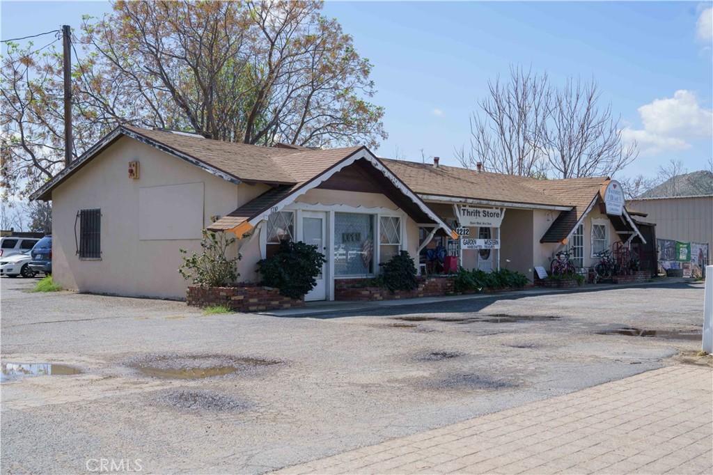 1204 6th Street Property Photo 2