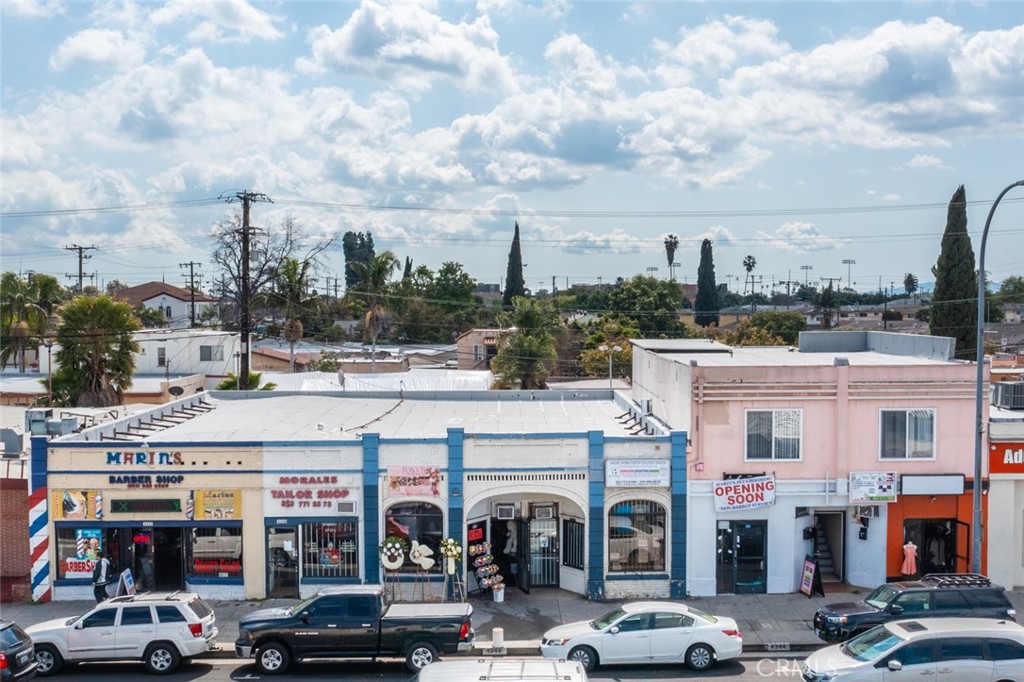 4342 Slauson, Pine Property Photo 4