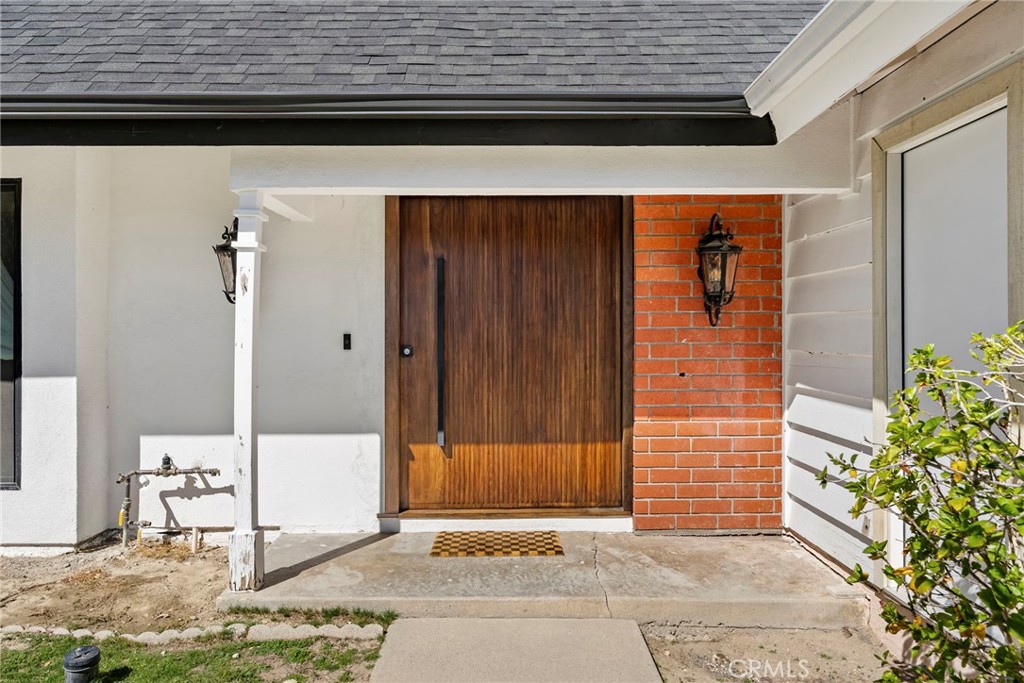 18735 Accra Street Property Photo