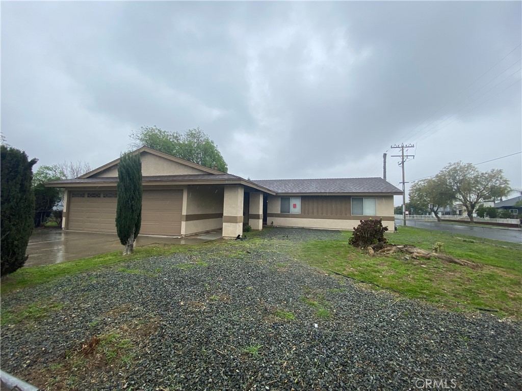 897 W Hawthorne Street Property Photo
