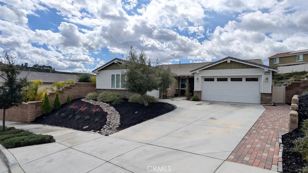 45573 Laburnam Court Property Photo