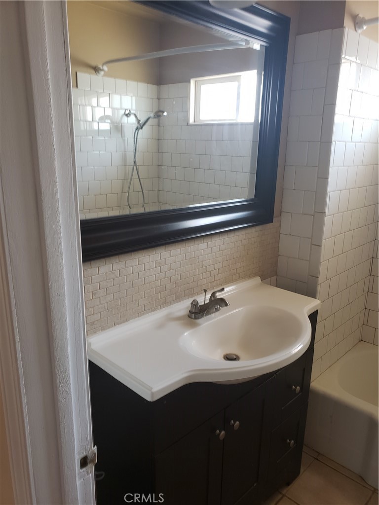 1200 N Broadway Property Photo 12