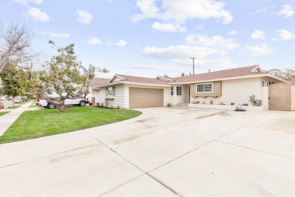 226 S Primrose Street Property Photo