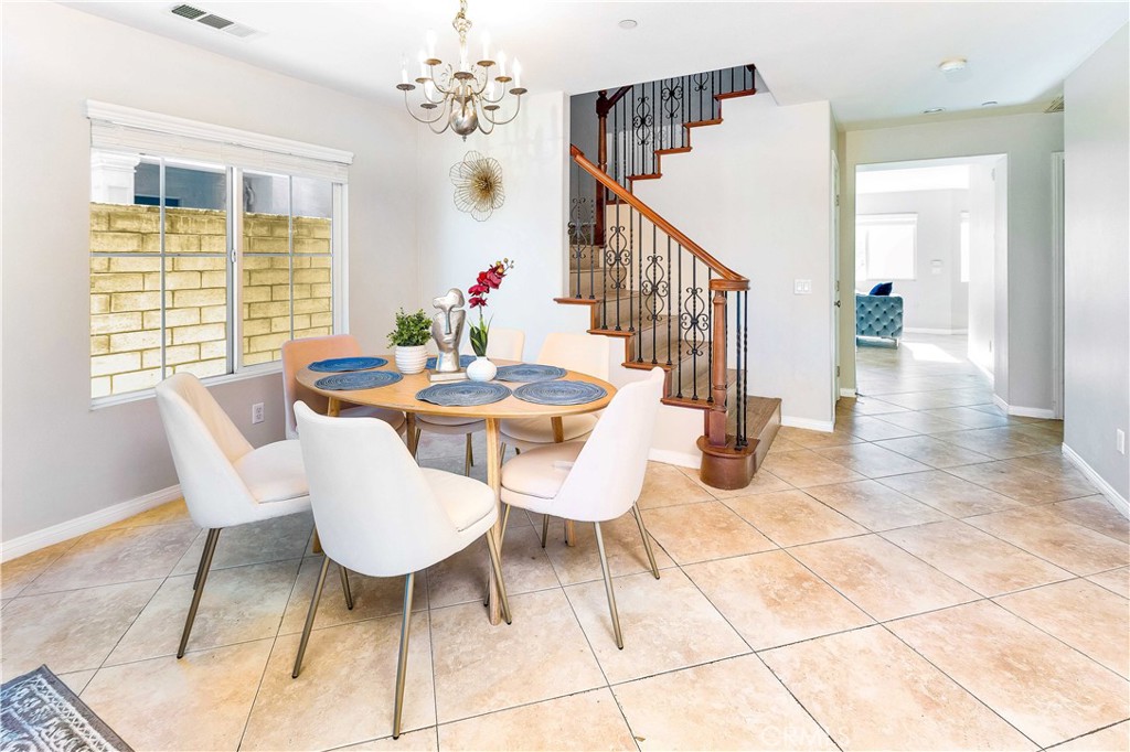 8049 Jamestown Circle Property Photo 8