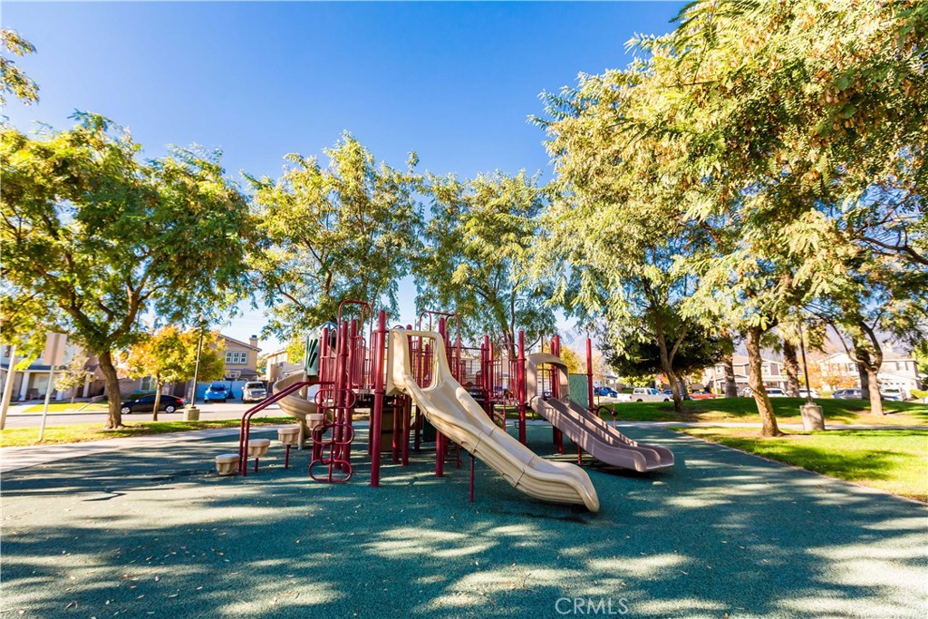 8049 Jamestown Circle Property Photo 32