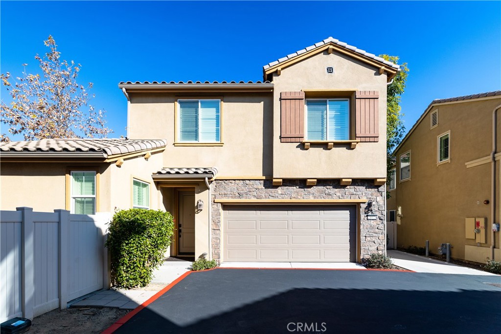 21075 Blossom Way Property Photo