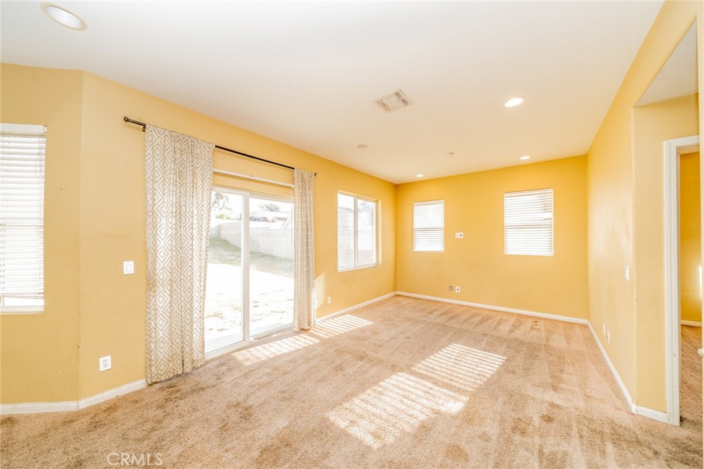 15868 Dianthus Street Property Photo 11
