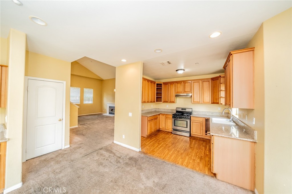 15868 Dianthus Street Property Photo 12