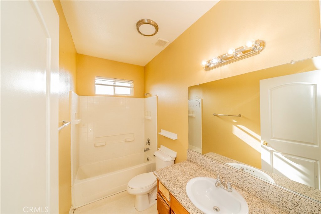 15868 Dianthus Street Property Photo 27