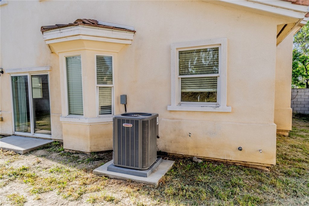 15868 Dianthus Street Property Photo 40