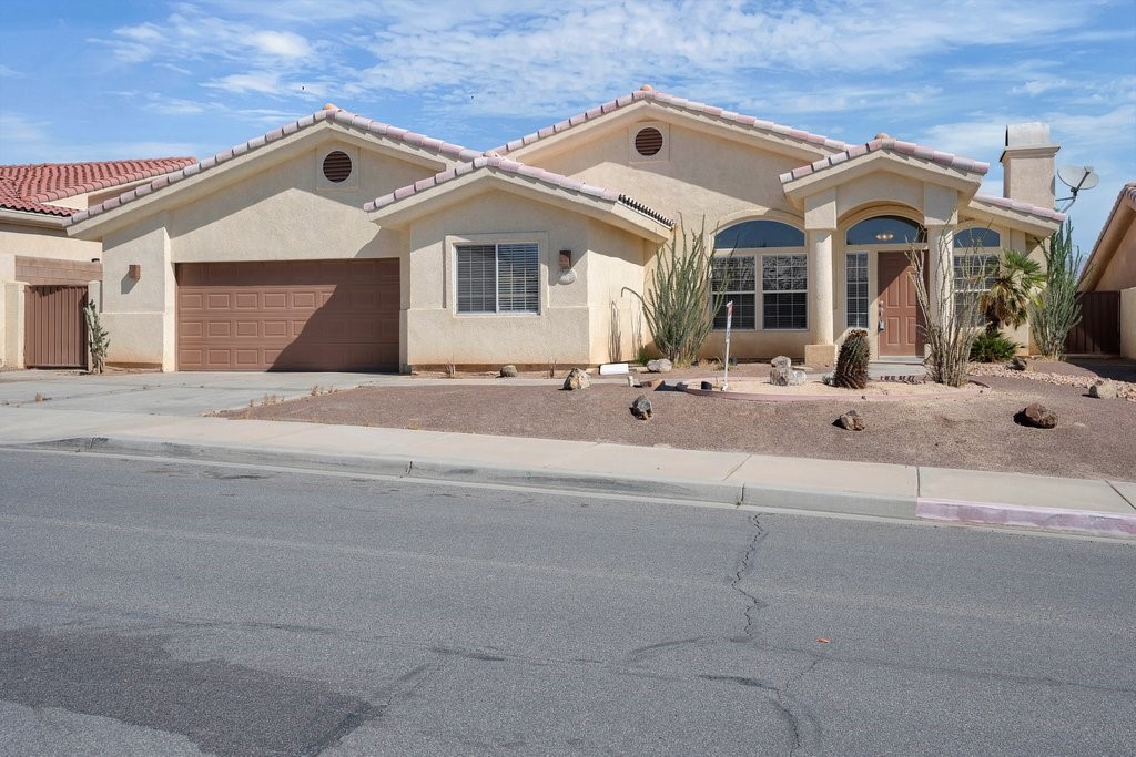 74080 Scholar Lane W Property Photo