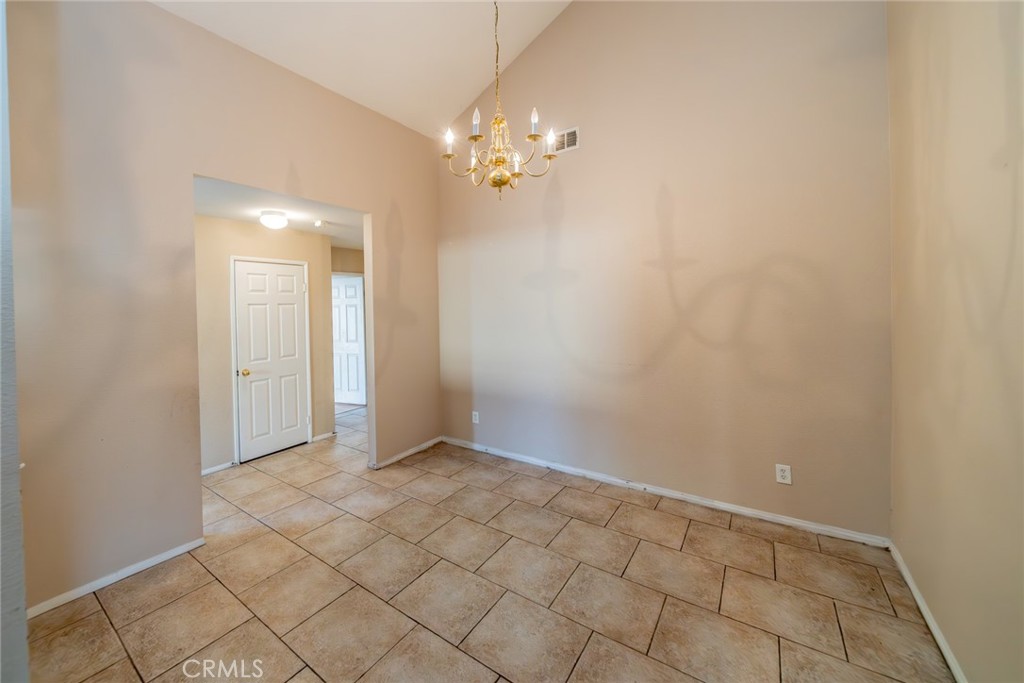 2701 Sunset Lane Property Photo 10