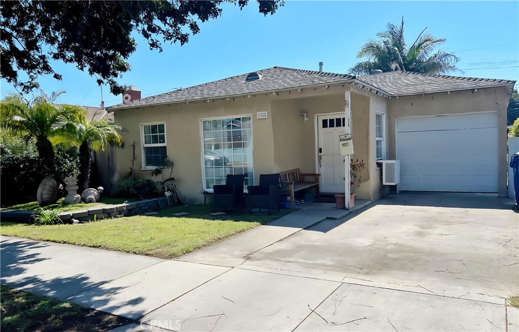 1322 E O Street Property Photo