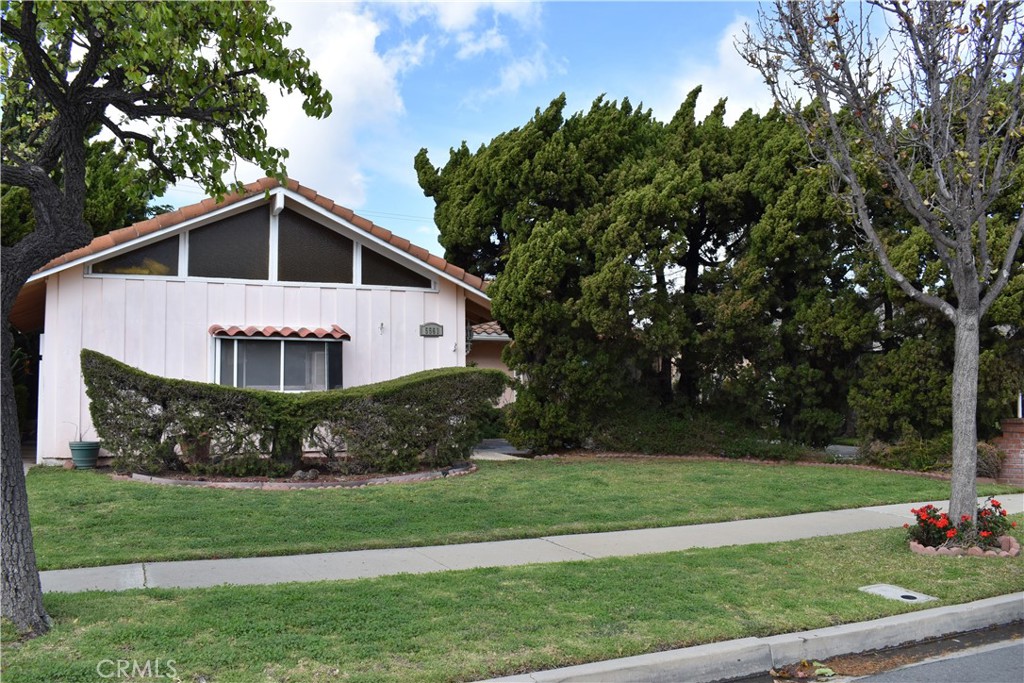 5561 Marilyn Circle Property Photo