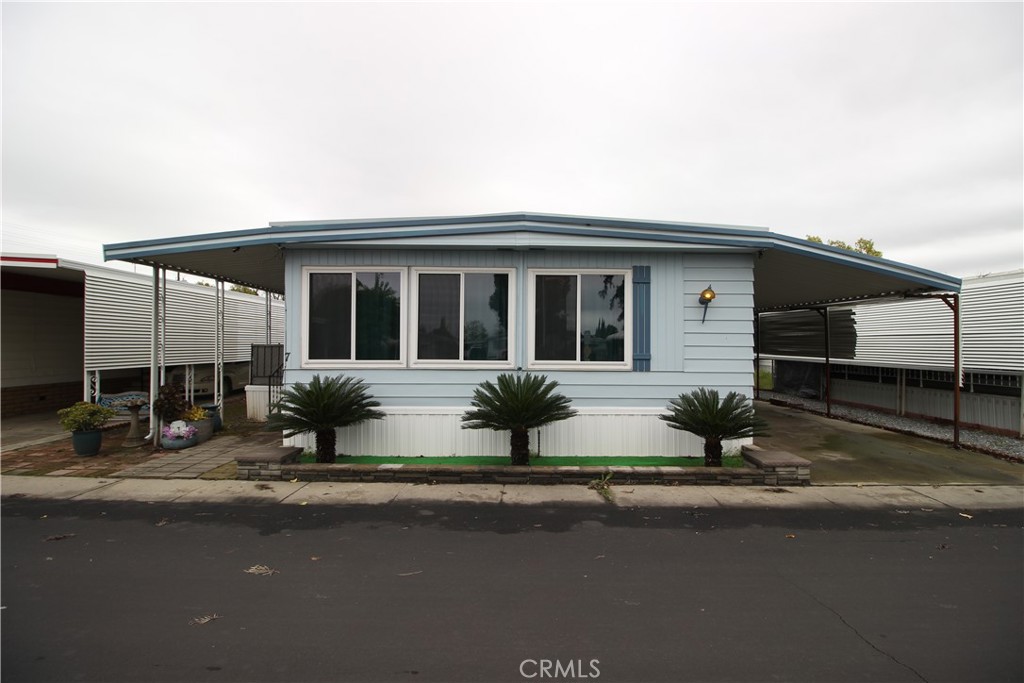 Dinuba Unified Real Estate Listings Main Image