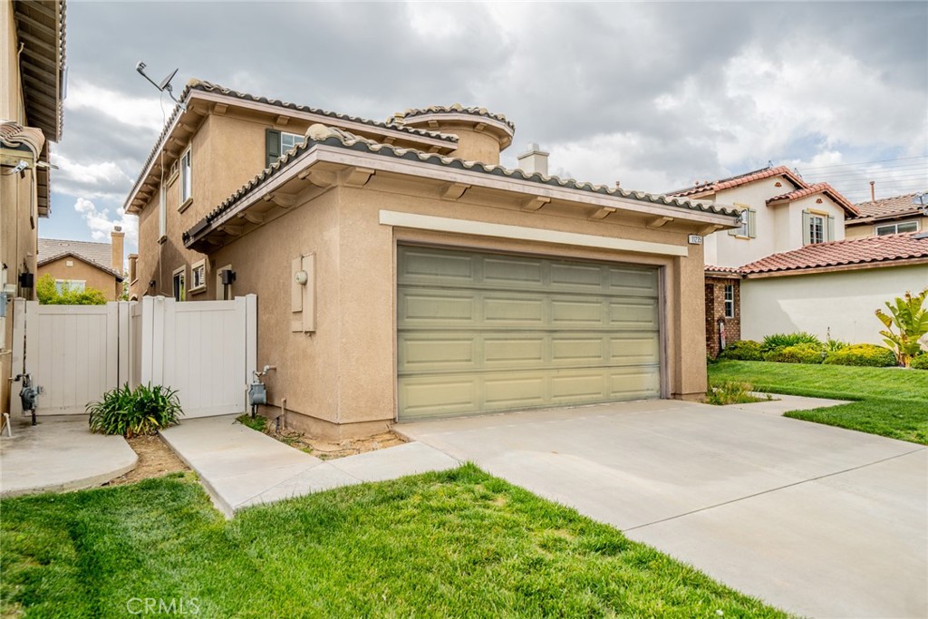 11235 Picard Place Property Photo 3