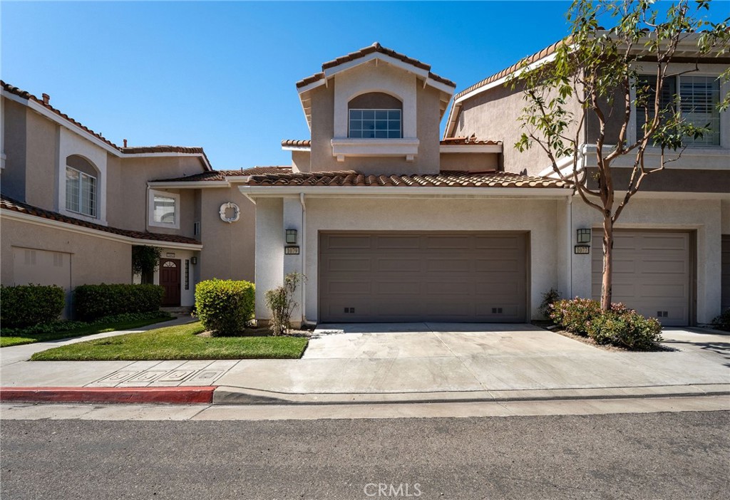 1079 S Daybreak Court Property Photo