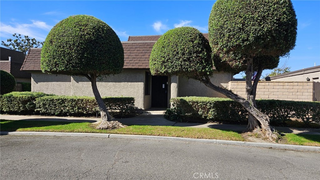 8166 Laguna Court Property Photo