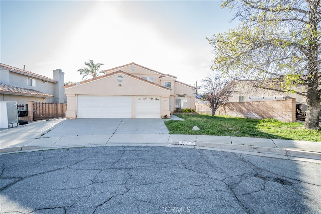 1115 Radka Avenue Property Photo 3