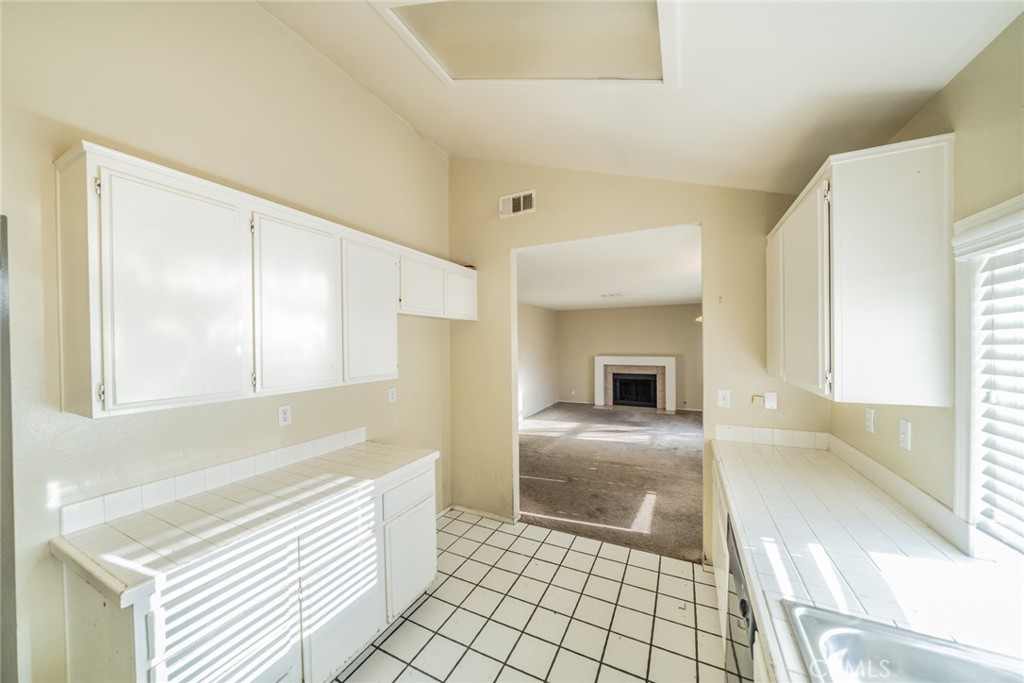 1115 Radka Avenue Property Photo 15