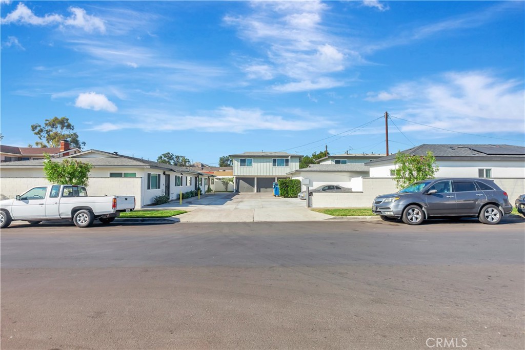 12551 Adelle Street Property Photo 4