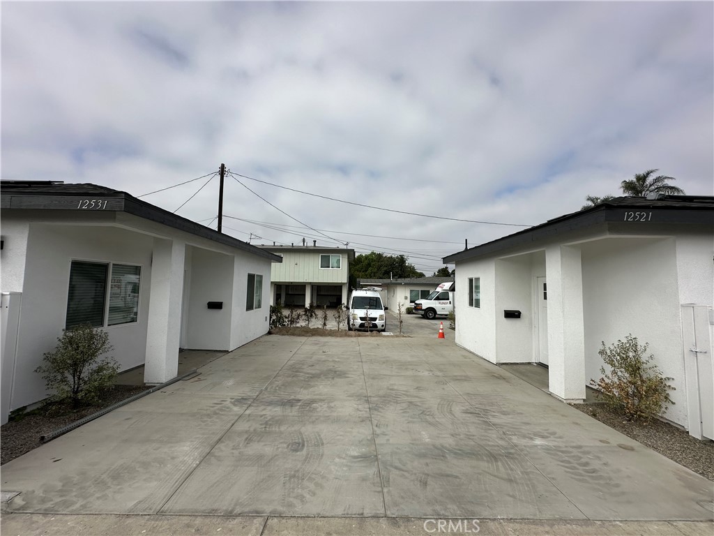 12551 Adelle Street Property Photo 9