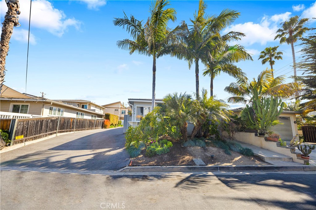 808 Buena Property Photo 4