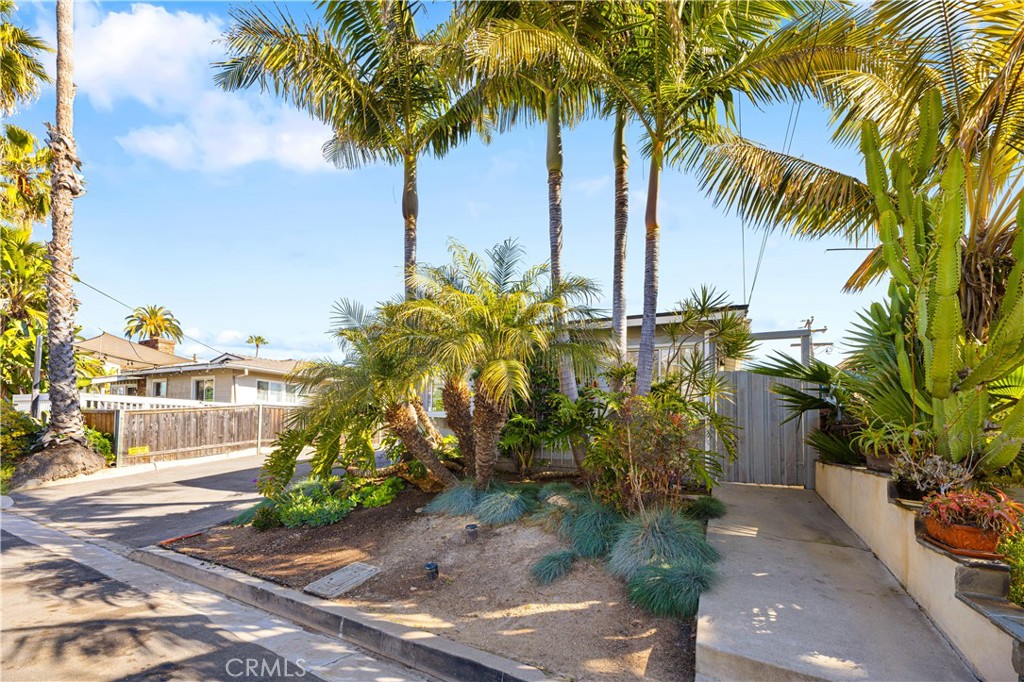 808 Buena Property Photo 5