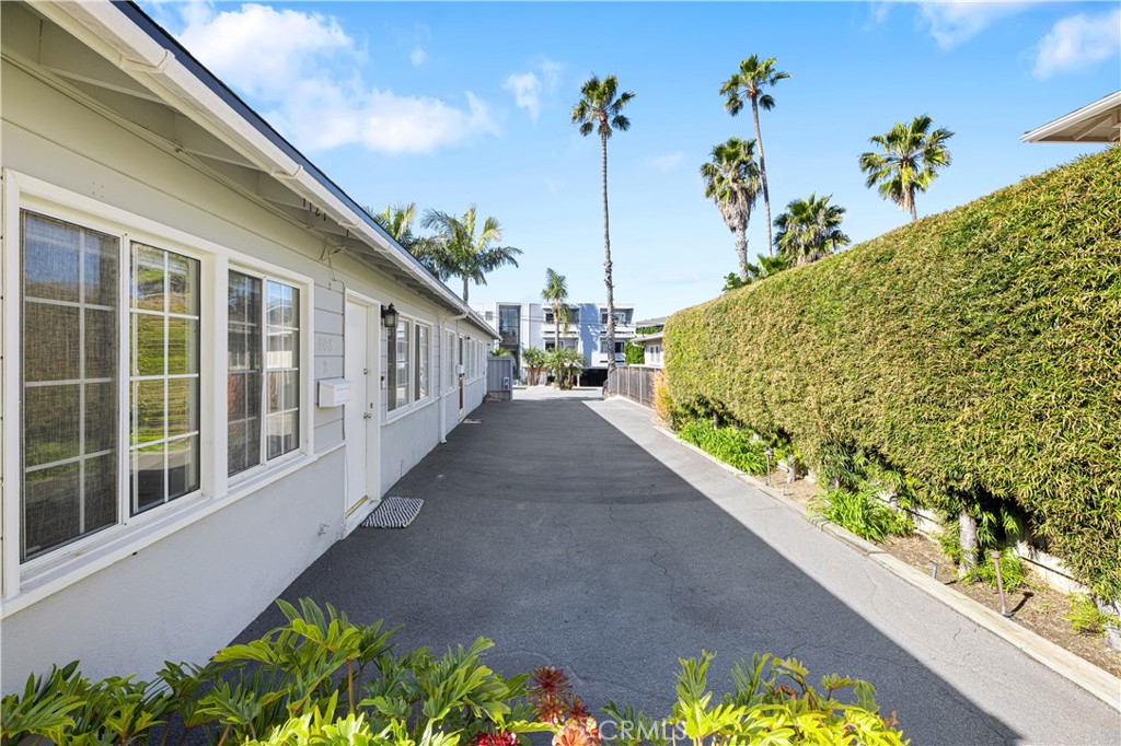 808 Buena Property Photo 10