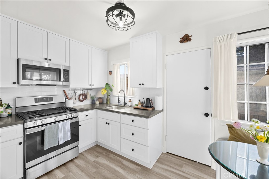 808 Buena Property Photo 19