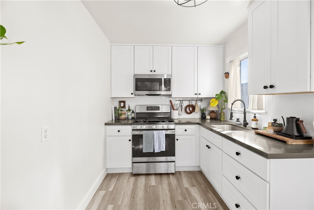 808 Buena Property Photo 22