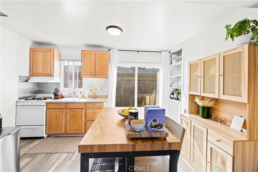 808 Buena Property Photo 41