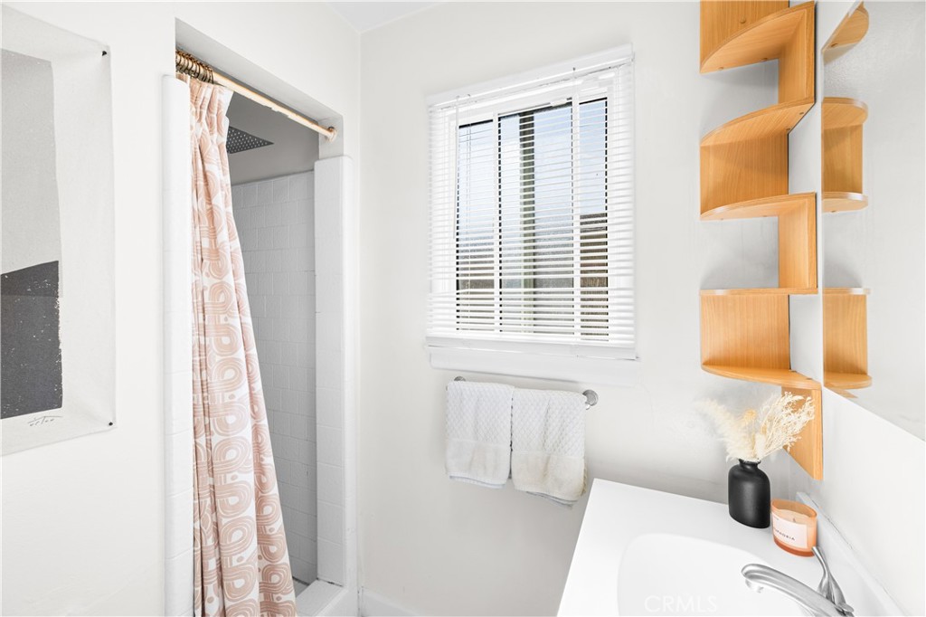 808 Buena Property Photo 51