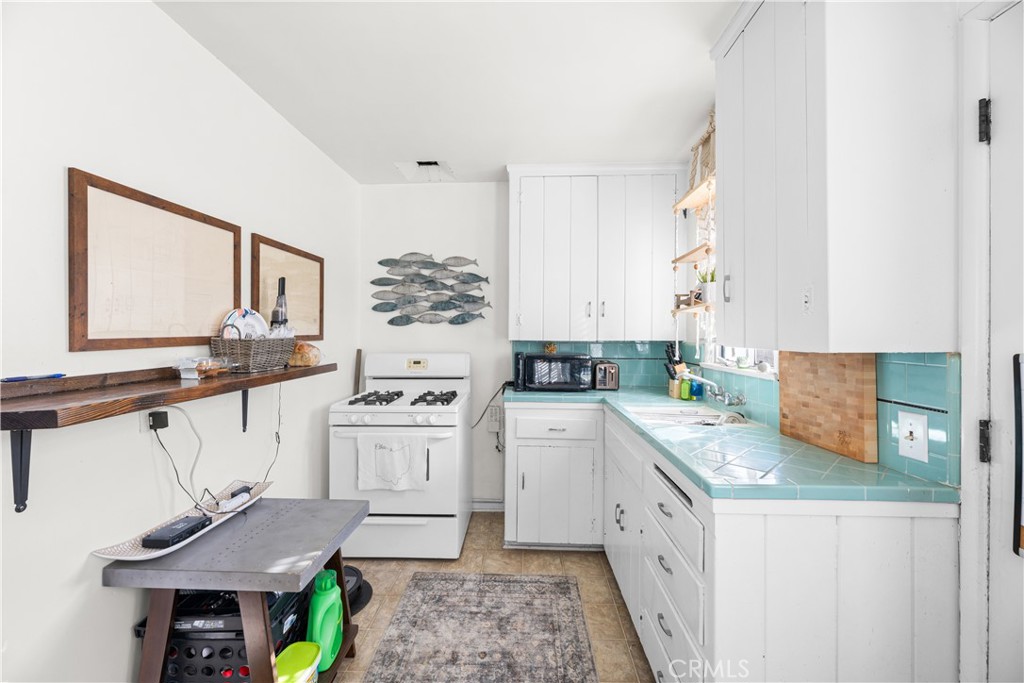 808 Buena Property Photo 57