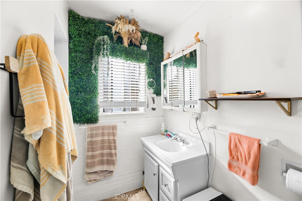 808 Buena Property Photo 62