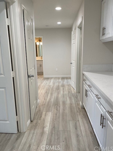 738 W La Jolla Street 1 Property Photo 7