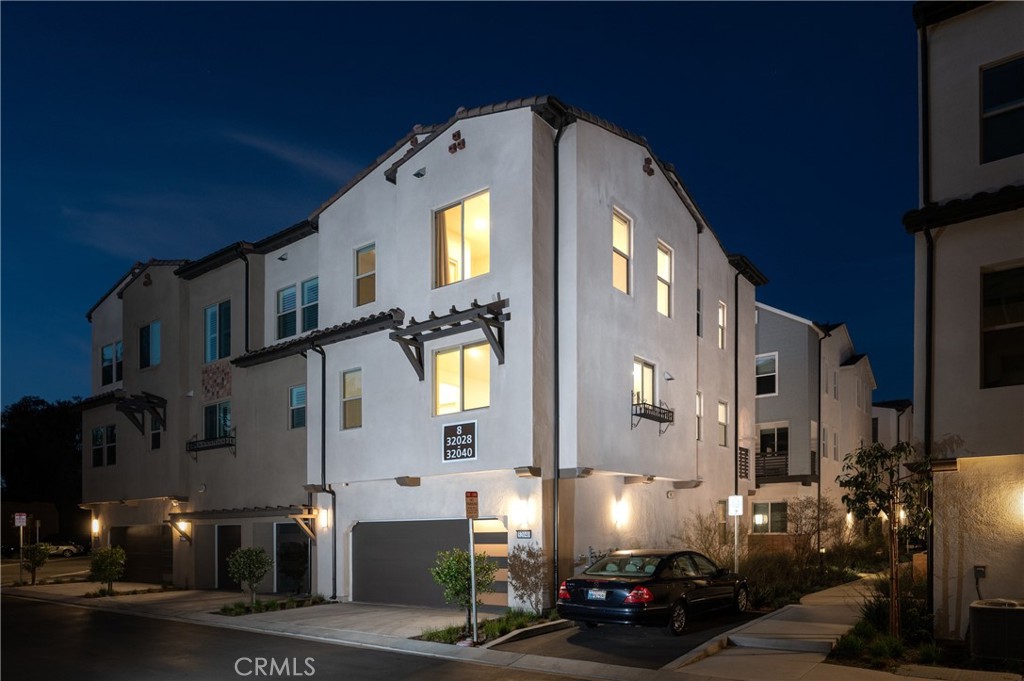 32040 Paseo Vienta Property Photo