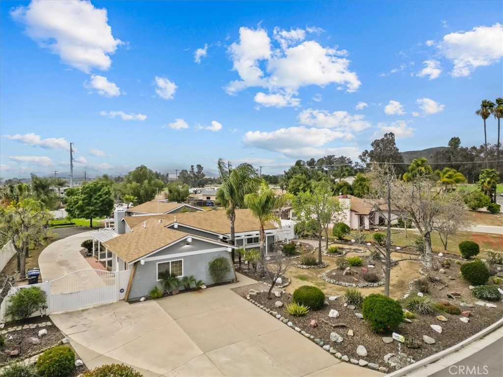 28971 Allan Street Property Photo