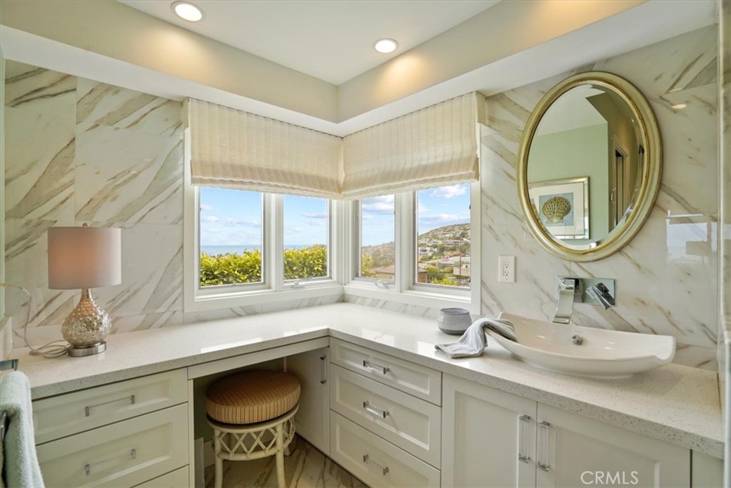 437 Emerald Bay Property Photo 19