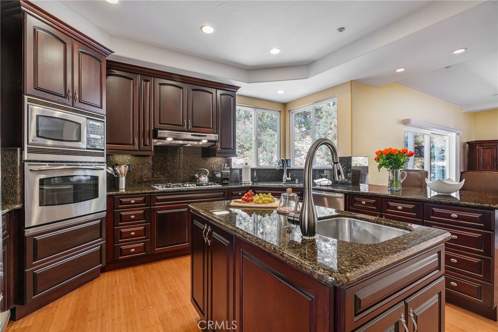 27732 North Bay Road Property Photo 13