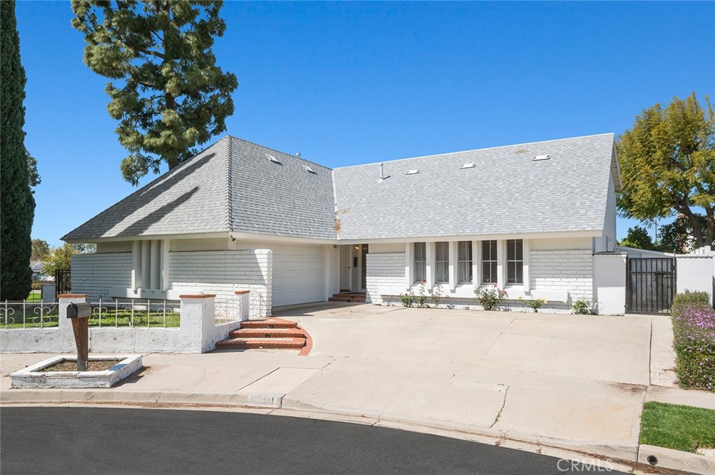 15241 Lille Circle Property Photo