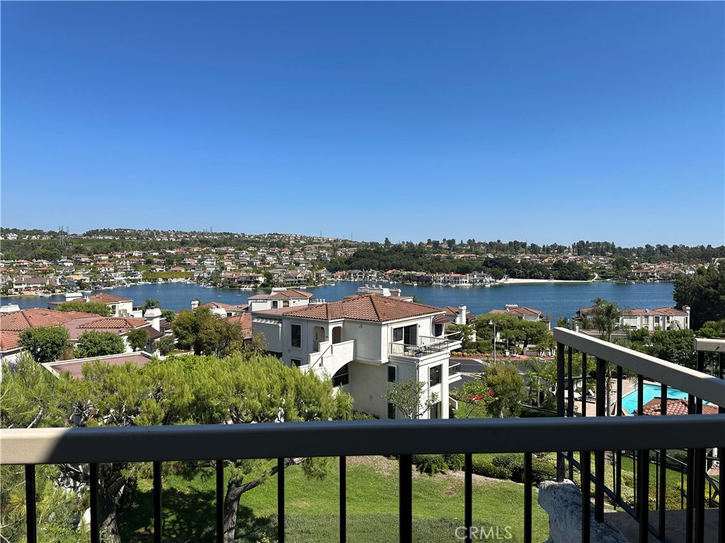 27826 Soller 52 Property Photo