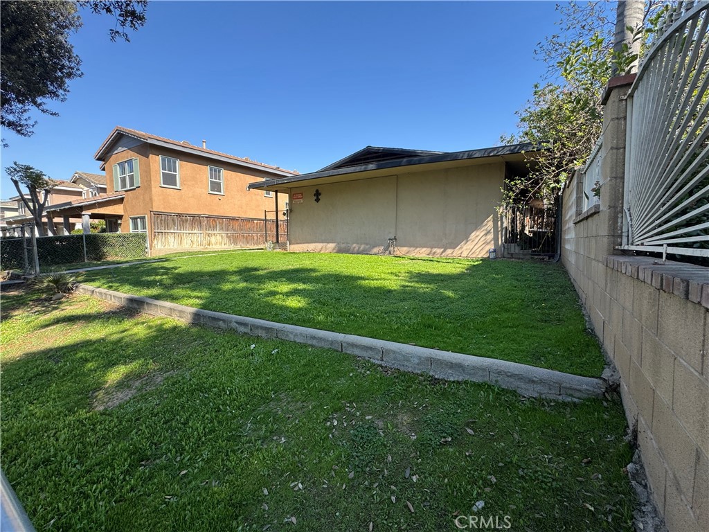 2972 Orange Street Property Photo 9