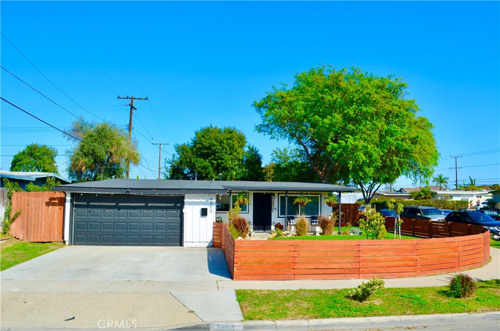 8458 Mulberry Avenue Property Photo