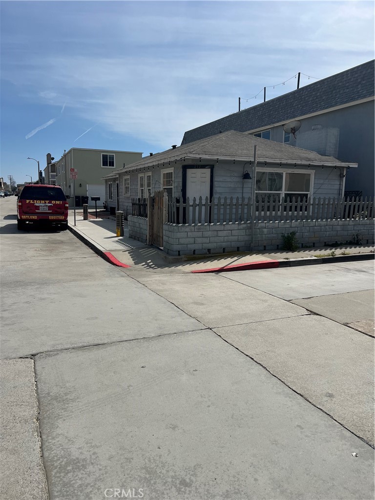 212 42nd Street Property Photo