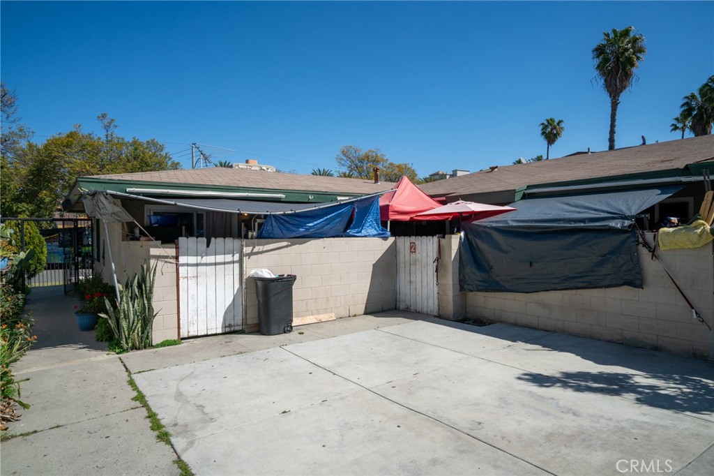 310 E Wakefield Avenue Property Photo 5