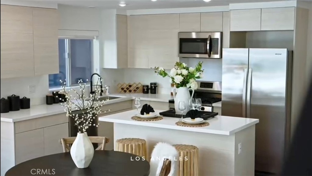 1245 N New Hampshire Avenue 5 Property Photo 23