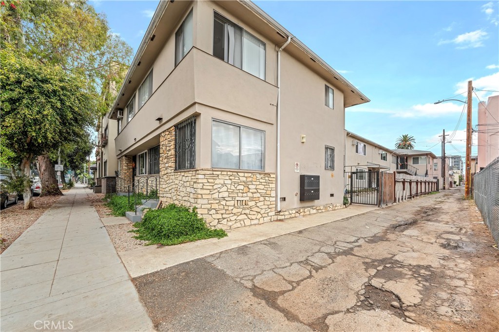626 Chestnut Avenue 5 Property Photo 1
